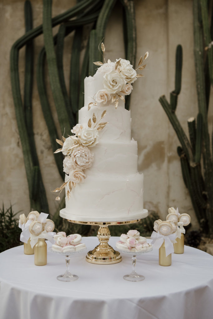Luxury Wedding Cake | Syon Park Wedding | The Ivory Book by Rachel Dalton Weddings